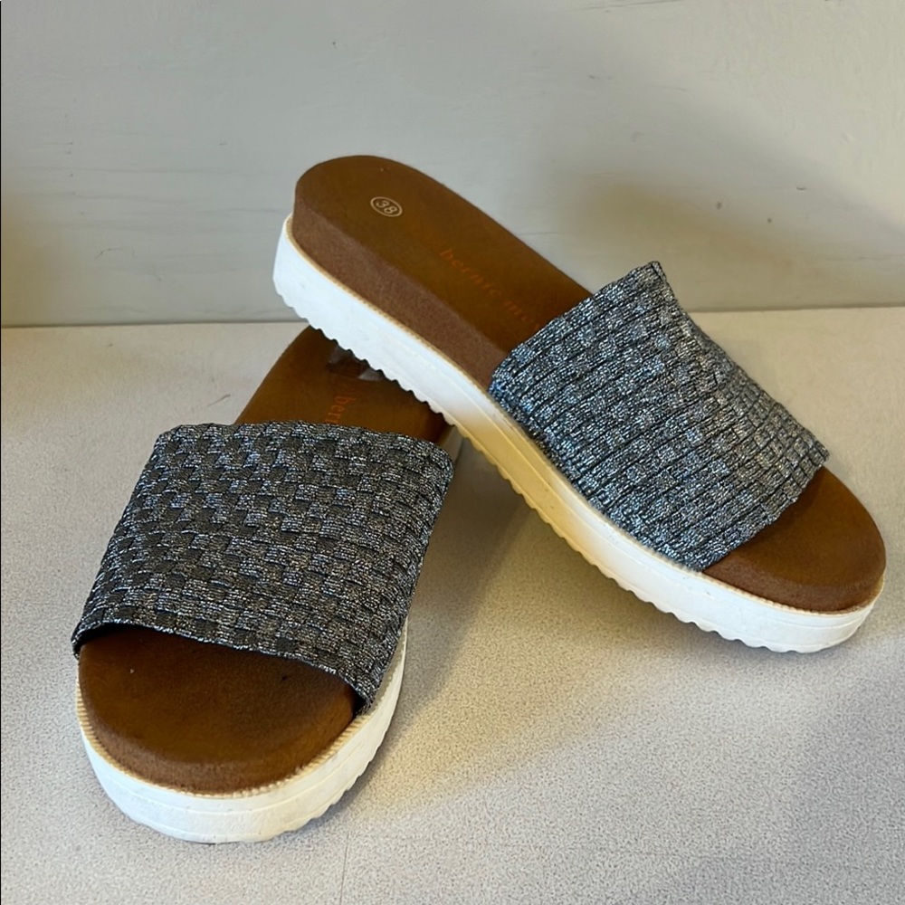 Bernie Mev silvery Gray Women's Slide Sandals